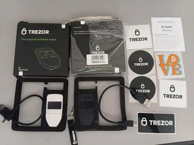Hardware wallet Trezor One