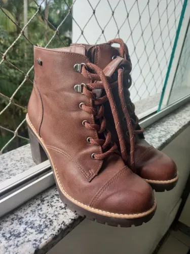 Bota feminina