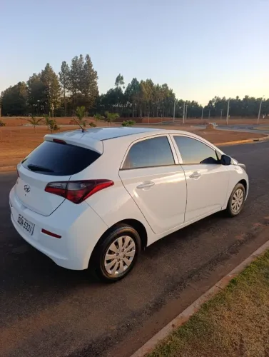 Hyundai HB20 Unique 1.0 Flex 12V Mec. 2019