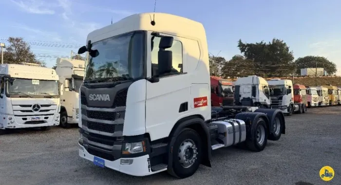 SCANIA R-450 6X2<br>2019/2019<br>CABINE RN (TETO BAIXO)<br>AUTOMÁTICO