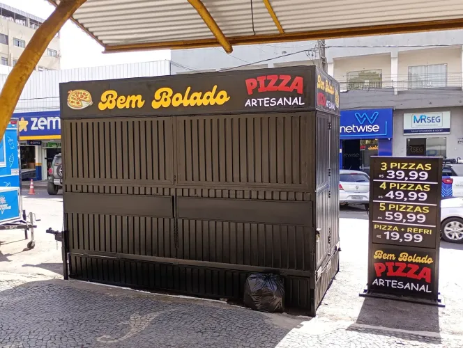 Trailer modelo container documentado
