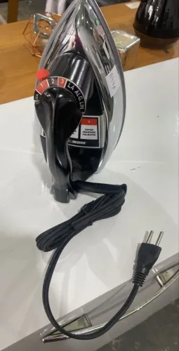 FERRO DE PASSAR BLACK DECKER