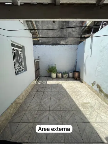 Casa Terrea na Conpensa em via principal