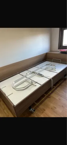 Cama Hospitalar Motorizada de Luxo (Acabamento Amadeirado) - Estado de Novo