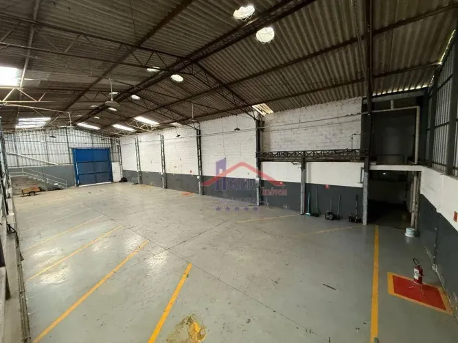 Barracão para alugar, 1100 m² por R$ 50.000/mês - Ortizes - Valinhos/SP