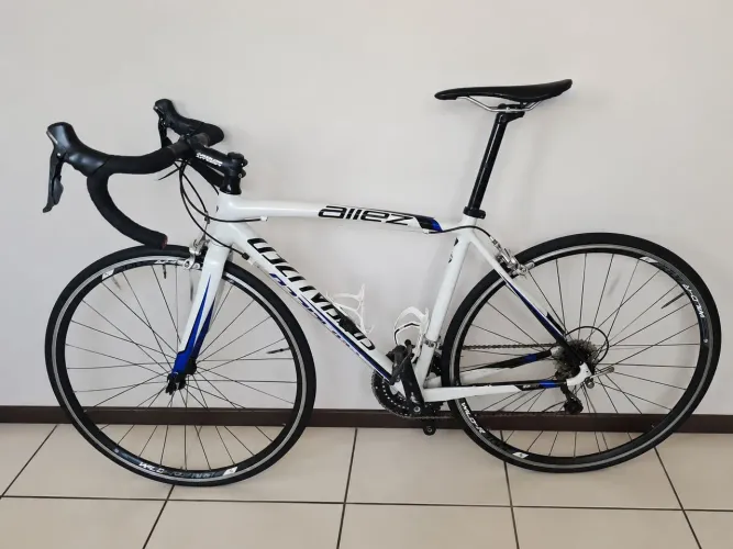 Bicicleta Speed Specialized modelo Allez
