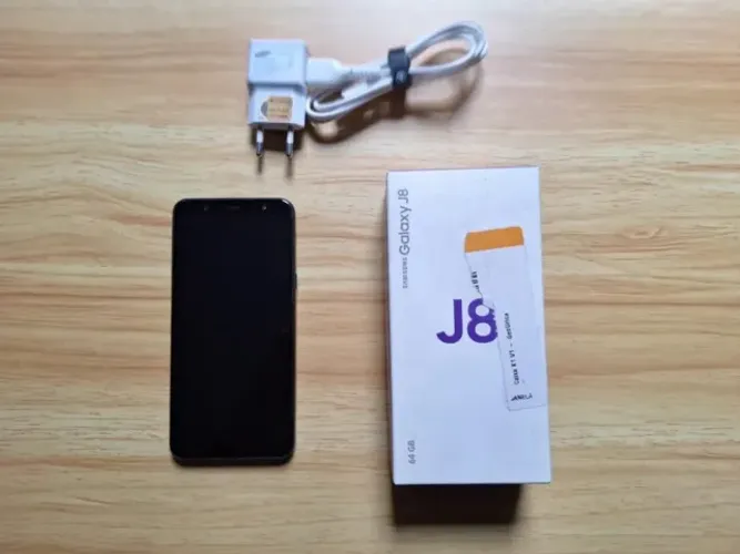 Samsung J8 64GB