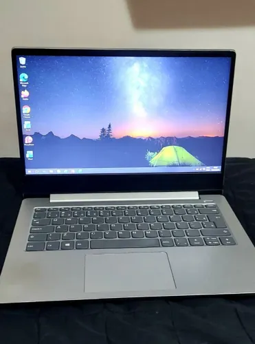 Notebook Lenovo i5 8º Geração 8GB RAM SSD NVME 256GB