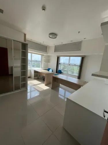 Sala Comercial Skye Platinum Offices 42m² Semi Mobiliado