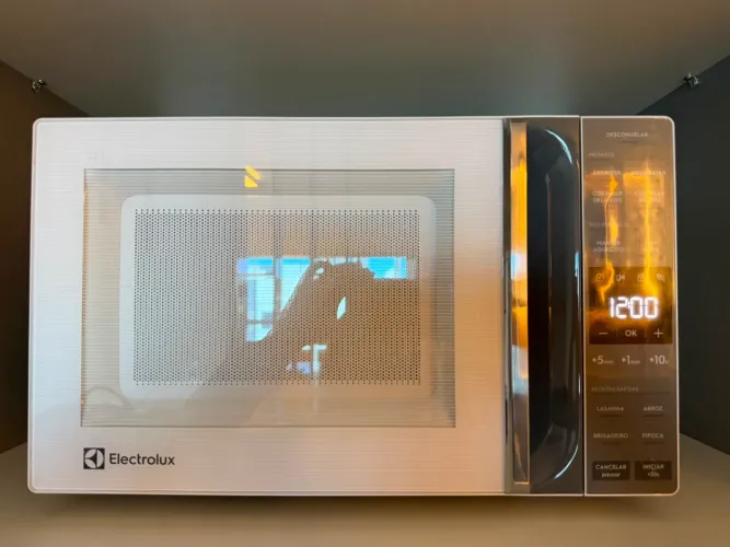 Microondas Electrolux 23L Branco