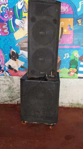 Sistema de Som Completo: Caixa de Som Passiva + Subwoofer + Mesa de Som