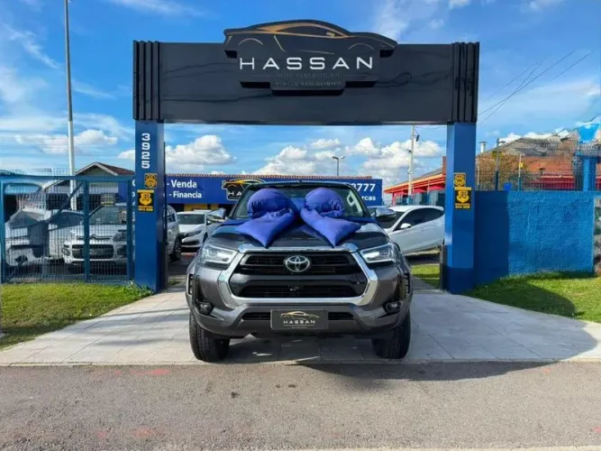 Toyota Hilux CD SRX Plus 4X4 2.8 TDI Die. Aut. 2024