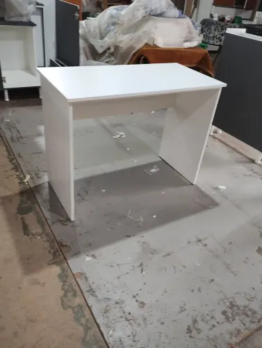Mesa de escritório 100% MDF entrega a combinar