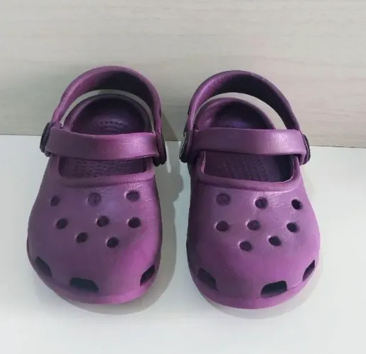Crocs original infantil menina 19/20