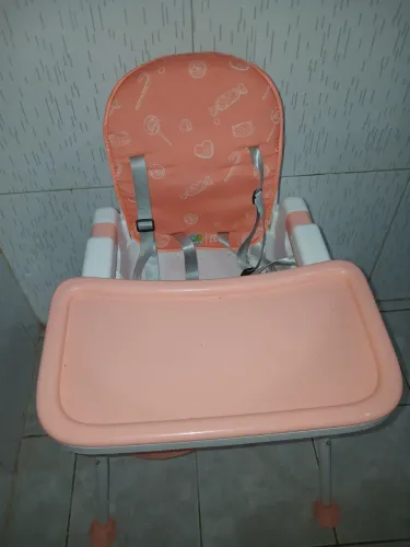 CADEIRA DE BEBÊ NOVO PRA COMER