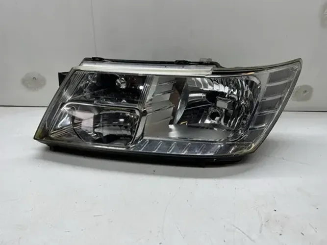 Farol Esquerdo Dodge Journey Fiat Freemont Esquerdo
