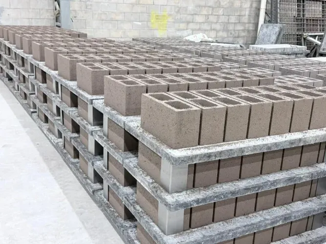 Vaga para Ajudante de Pedreiro | Bairro Tarumã 