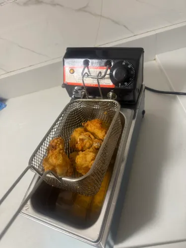 Fritadeira 3 litros nova 