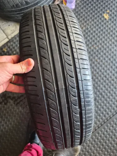 Um pneu 185/65/15 xbri meia vida(180 em 2× no ct ou 170 no dinheiro, já é o menor preço ok