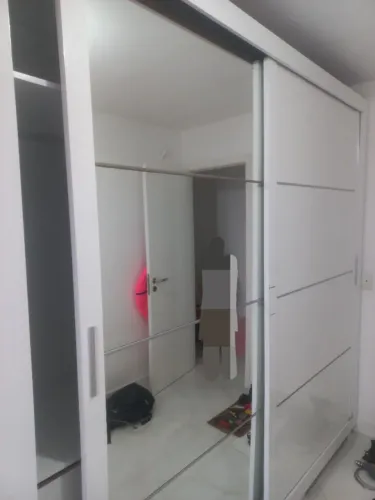 "Guarda-Roupa 2,45m - 4 Gavetas - Espelho - Transporte e montagem por minha conta