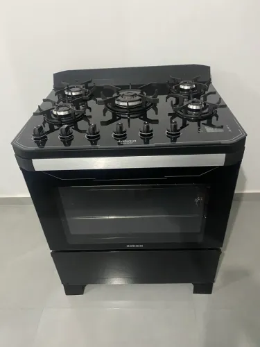 Vendo fogão 5 bocas Itatiaia 3 meses de uso ( sem marcas de uso )