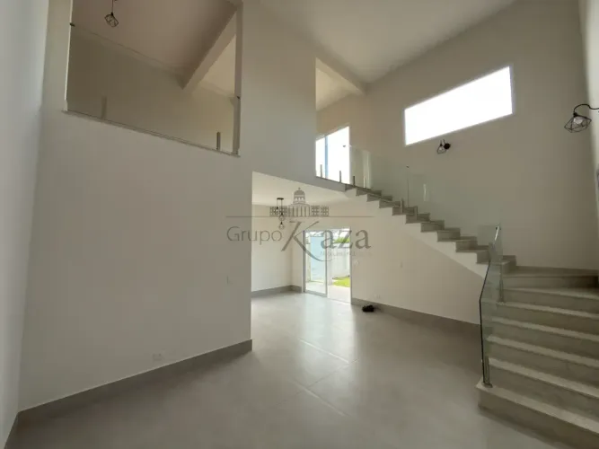 Oportunidade - Casa em Condomínio - Urbanova - Condomínio Floradas da Serra - 3 Dormitório
