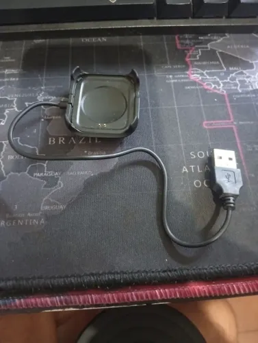 Cabo carregador smartwatch usado