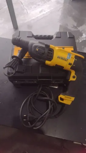 Martelete Dewalt novo