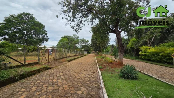 Casa com 3 dormitórios à venda, 140 m² por R$ 450.000,00 - Condomínio Vila Monte Verde - J