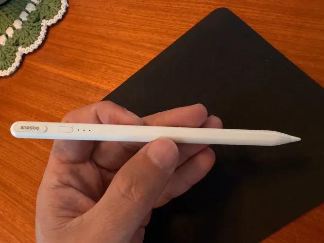 Caneta Stylus Baseus para iPad (Tipo Apple Pencil) - Excelente Estado