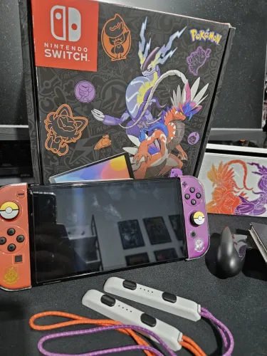 Nintendo Switch OLED Scarlet Violet desbloqueado