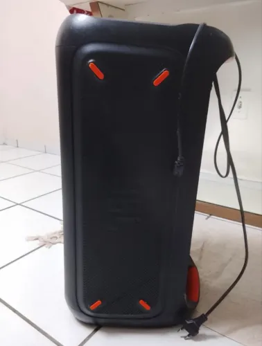 JBL partybox 100