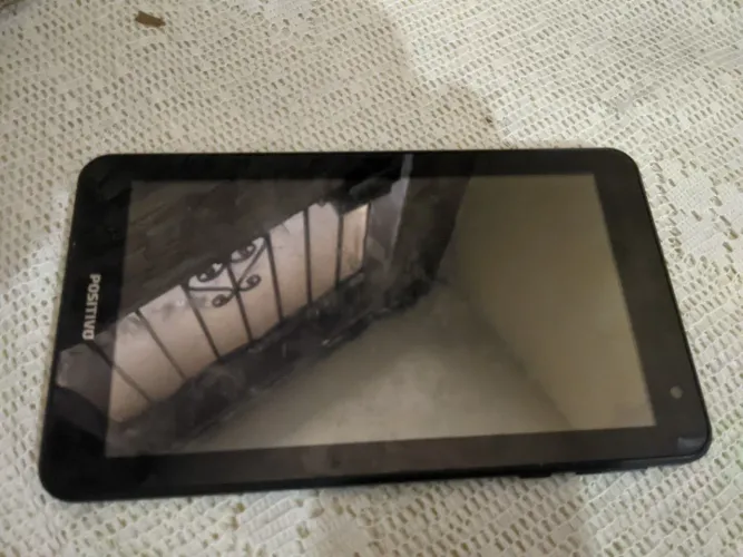 Tablet usado com avaria na tela