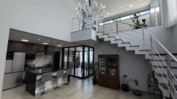 Casa Térrea à Venda | Arquitetura Moderna, Mezanino e Área Gourmet Completa