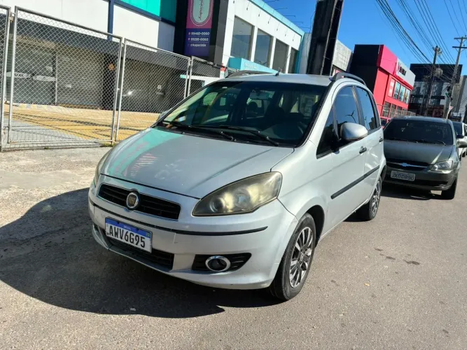 Fiat Idea Attractive 1.4 Fire Flex 8V 5P 2013