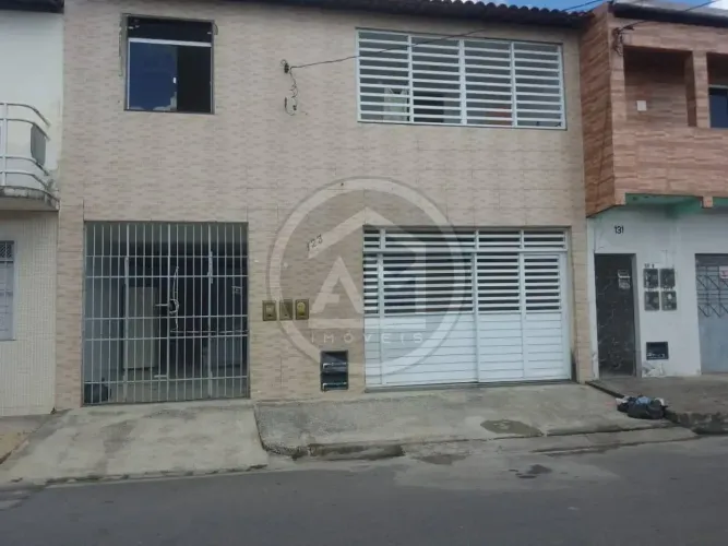 CASA Á VENDA - SÃO CRISTOVÃO