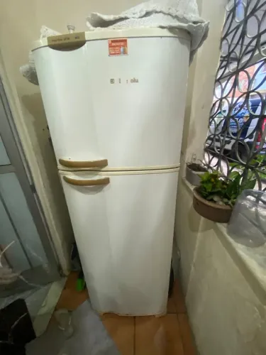 GELADEIRA ELECTROLUX FROST FREE