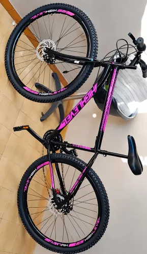 Vendo Bicicleta Aro 29 Highlevel Aço Carbono Freios a Disco 21 Marchas