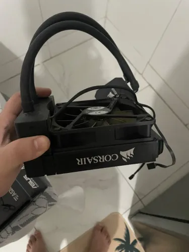 Vendo water cooler corsair H45 120mm