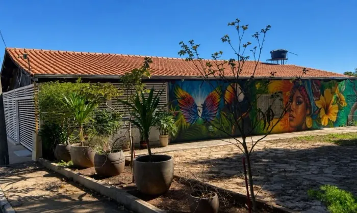 Casa com 4 dormitórios à venda, 250 m² por R$ 670.000,00 - Parque das Laranjeiras - Goiâni