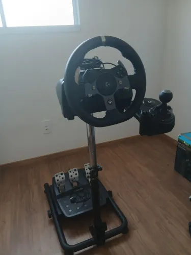 Volante Logitech G920 com câmbio e suporte