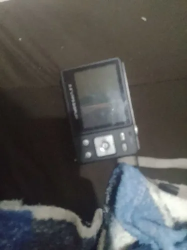 Câmera anos guardado creio q falta só a pilha