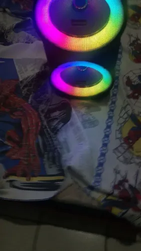 Caixa de som bhuutuf FHAMI 370 WRMS VALOR 400 ZERADA