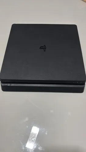 PS4 mais 2 controles mais 7 jogos como Fifa 24 Fifa 22 gta e etc console em ótimo estado