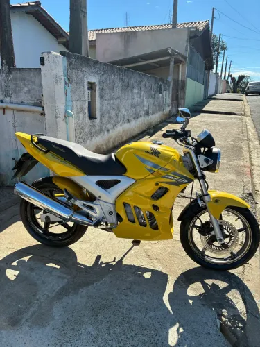 Vendo ou troco por carro do meu interesse valor igual ou a baixo