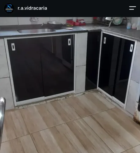 Vidraçaria e esquadrias em alumínio