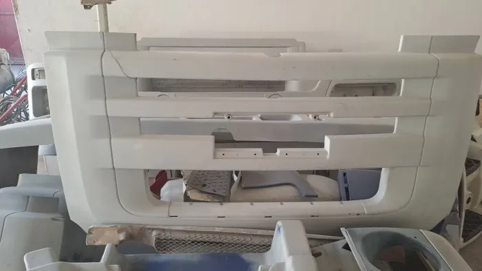 Vendo meio do para-choque do caminhão Volkswagen (Bob Esponja) 