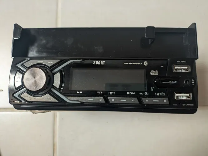 RADIO AUTOMOTIVO