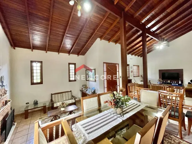 Casa de condomínio em Rua México - Chácara dos Lagos - Carapicuíba/SP