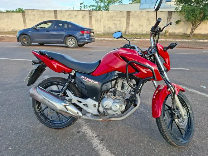 vendo está moto único dono